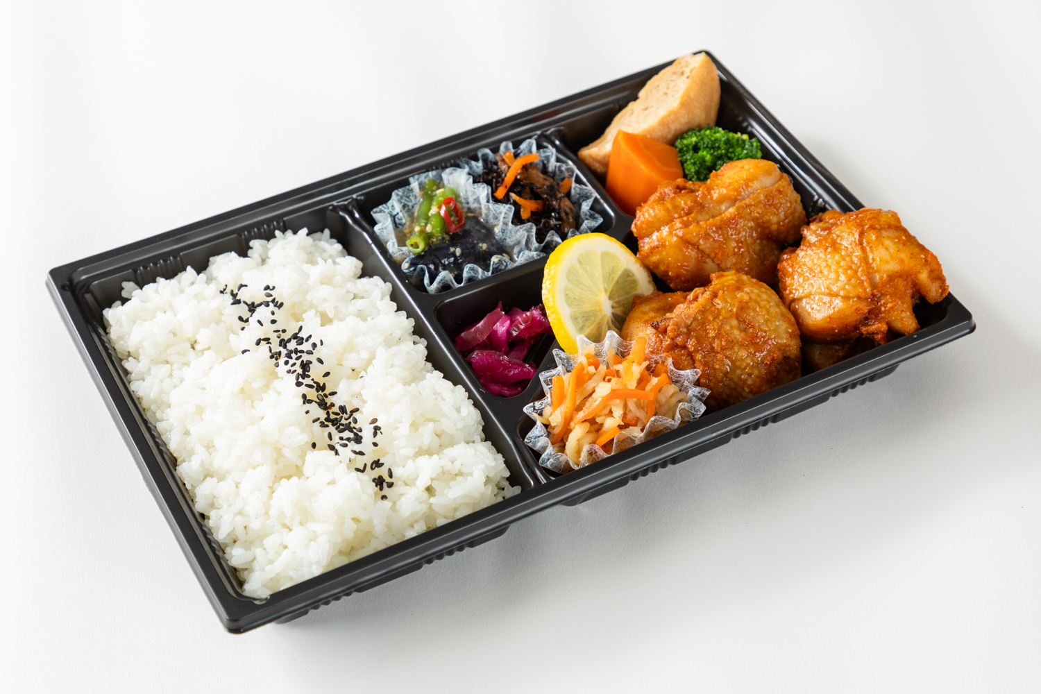 ピリ辛カレーのタンドリーチキン弁当