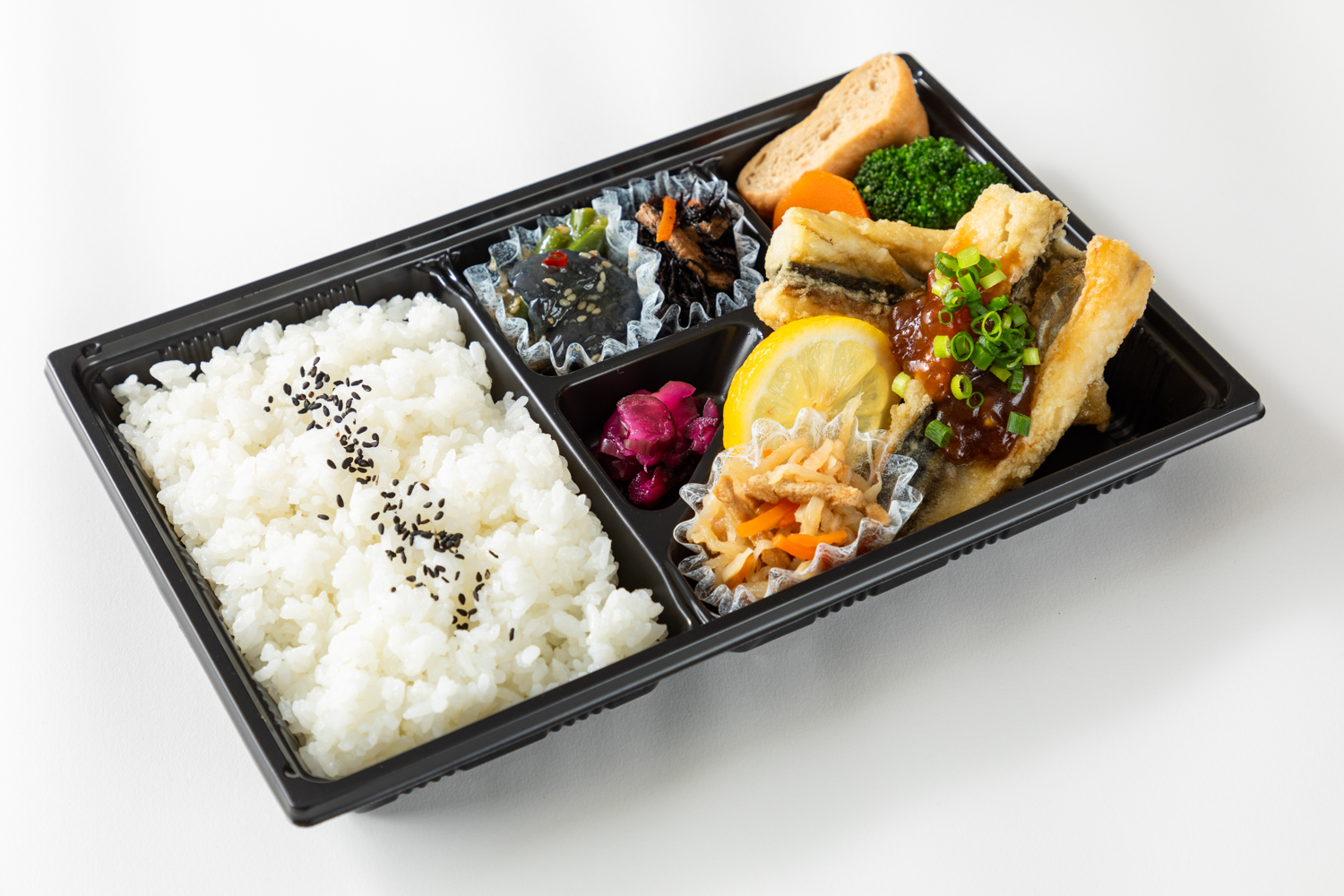 揚げサバの玉ネギあんかけ弁当