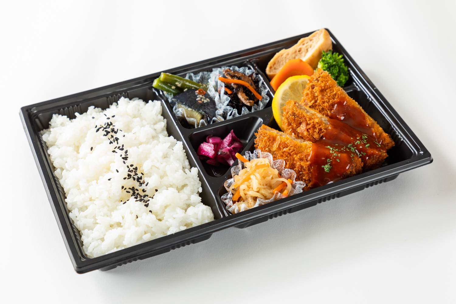 和牛メンチカツのデミグラスソース弁当