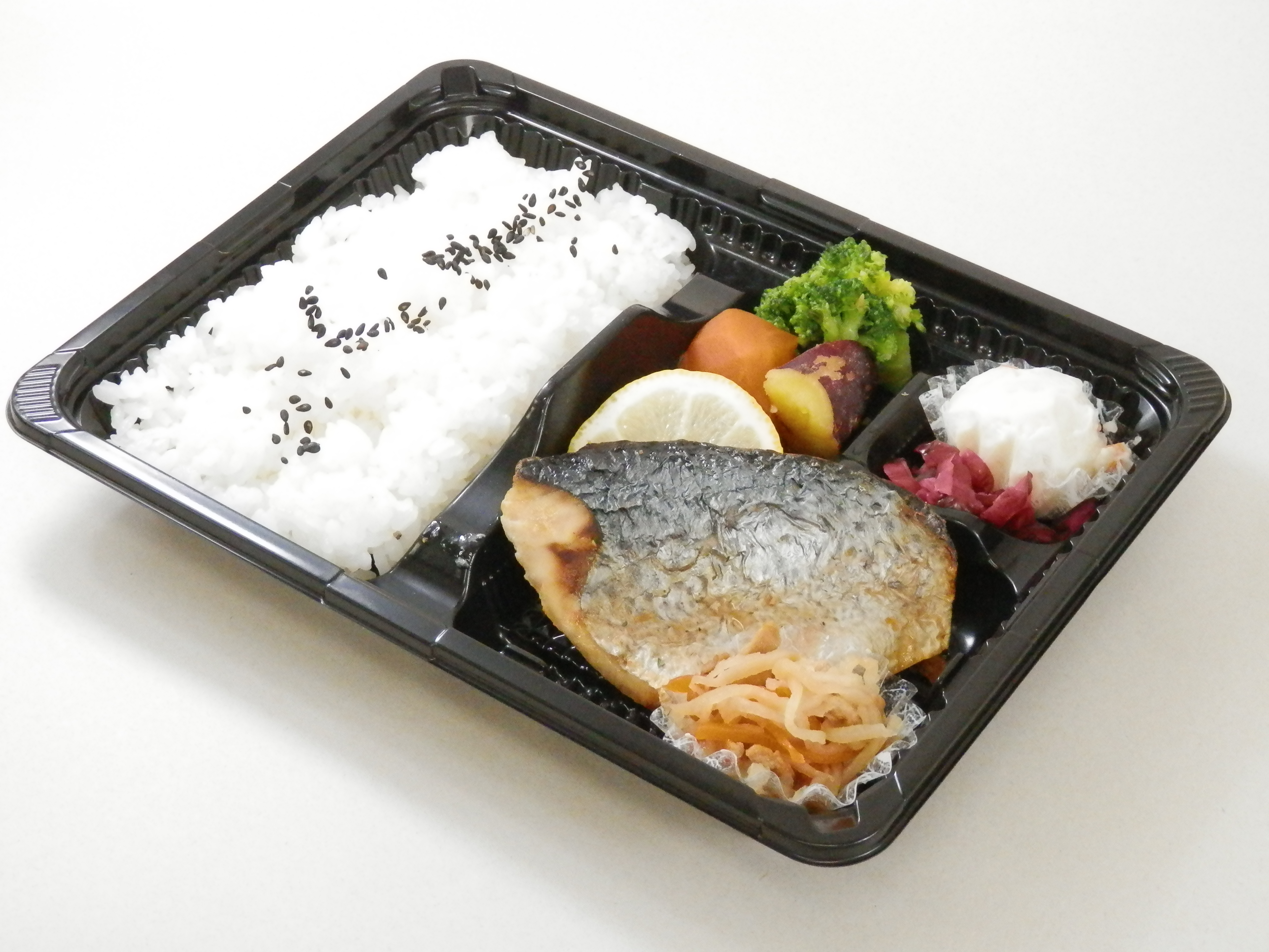 【お値打ち】さばの岩塩焼き弁当  CZ-255