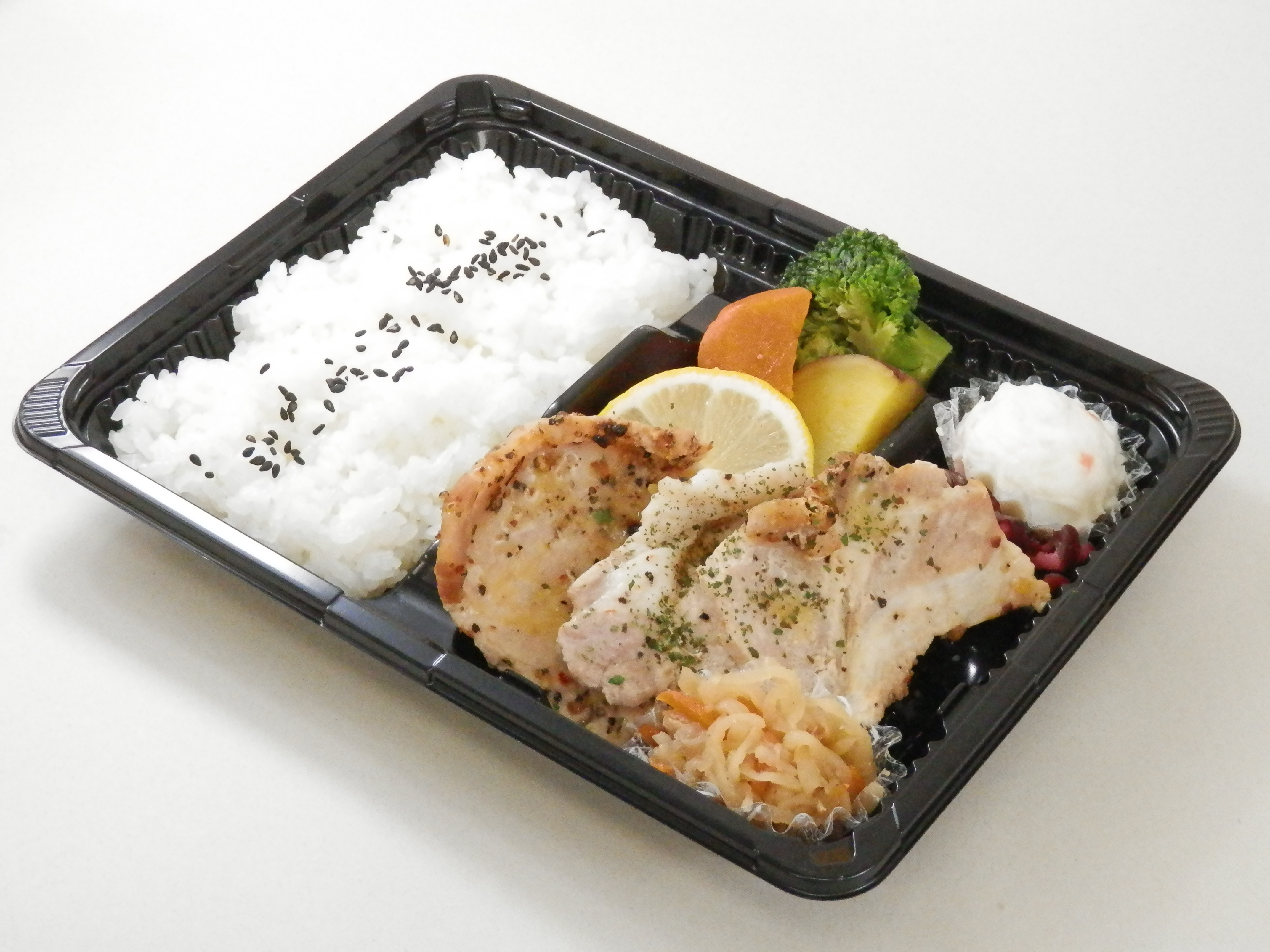 【お値打ち】豚のイタリア風レモン焼き弁当  CZ-257